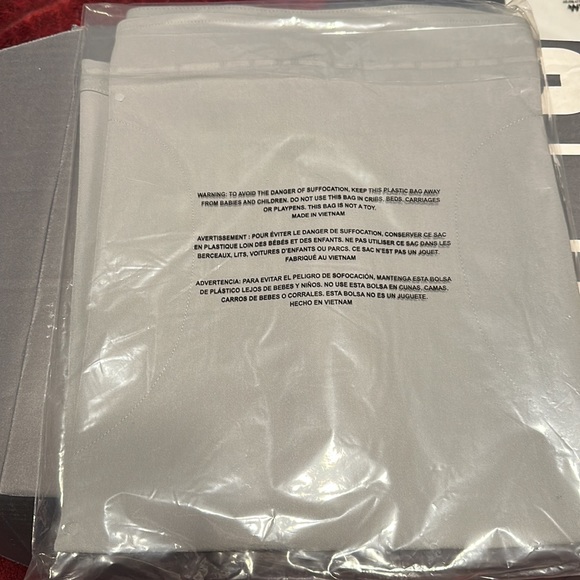 Figs, Rafaela Scrub Top - Picture 3 of 3